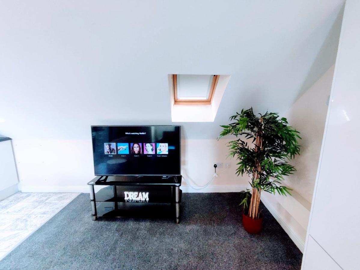Crystal Suite 4 - Private Parking - Metro North Shields Esterno foto