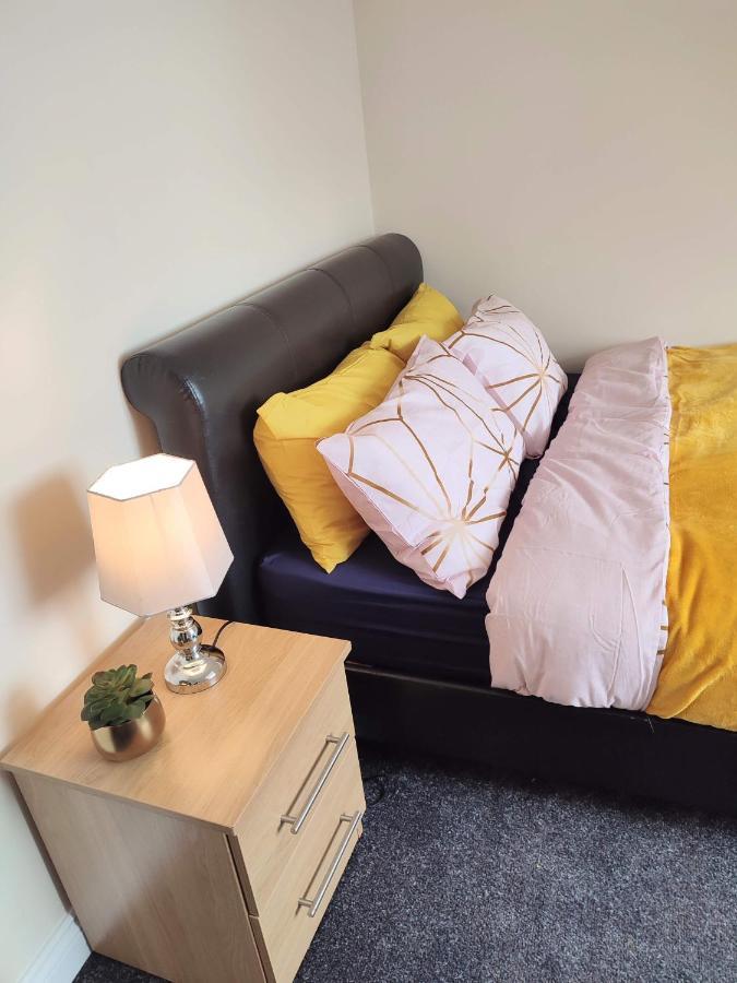 Crystal Suite 4 - Private Parking - Metro North Shields Esterno foto